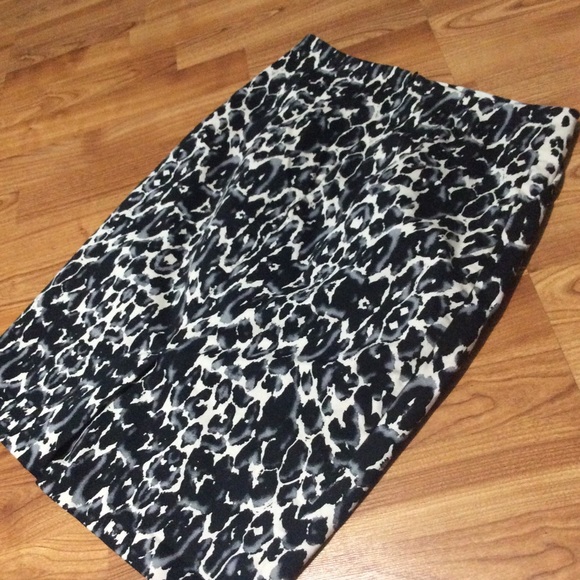 Leopard Print Skirt - Picture 1 of 5